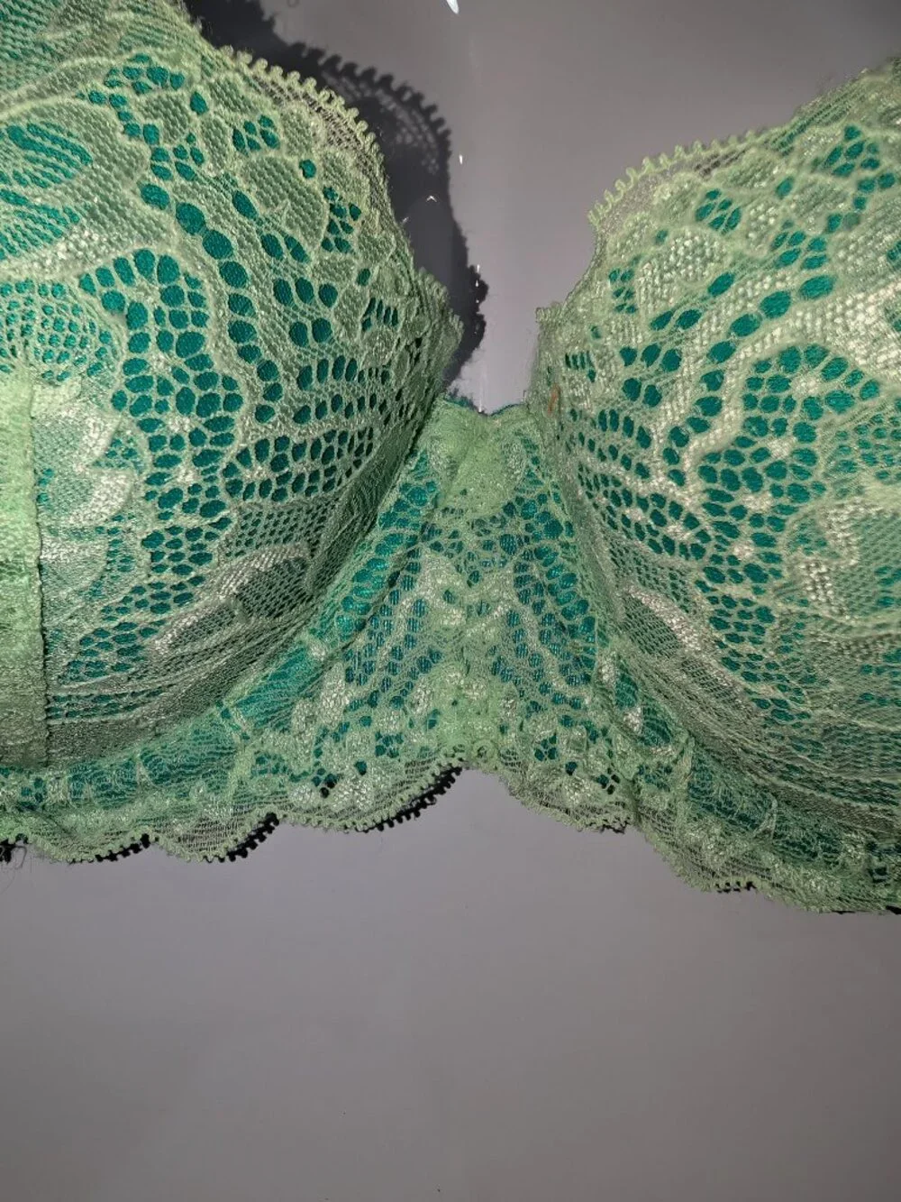 PINK Victoria’s Secret 32DD Mint Green Teal Lace Push Up Bra